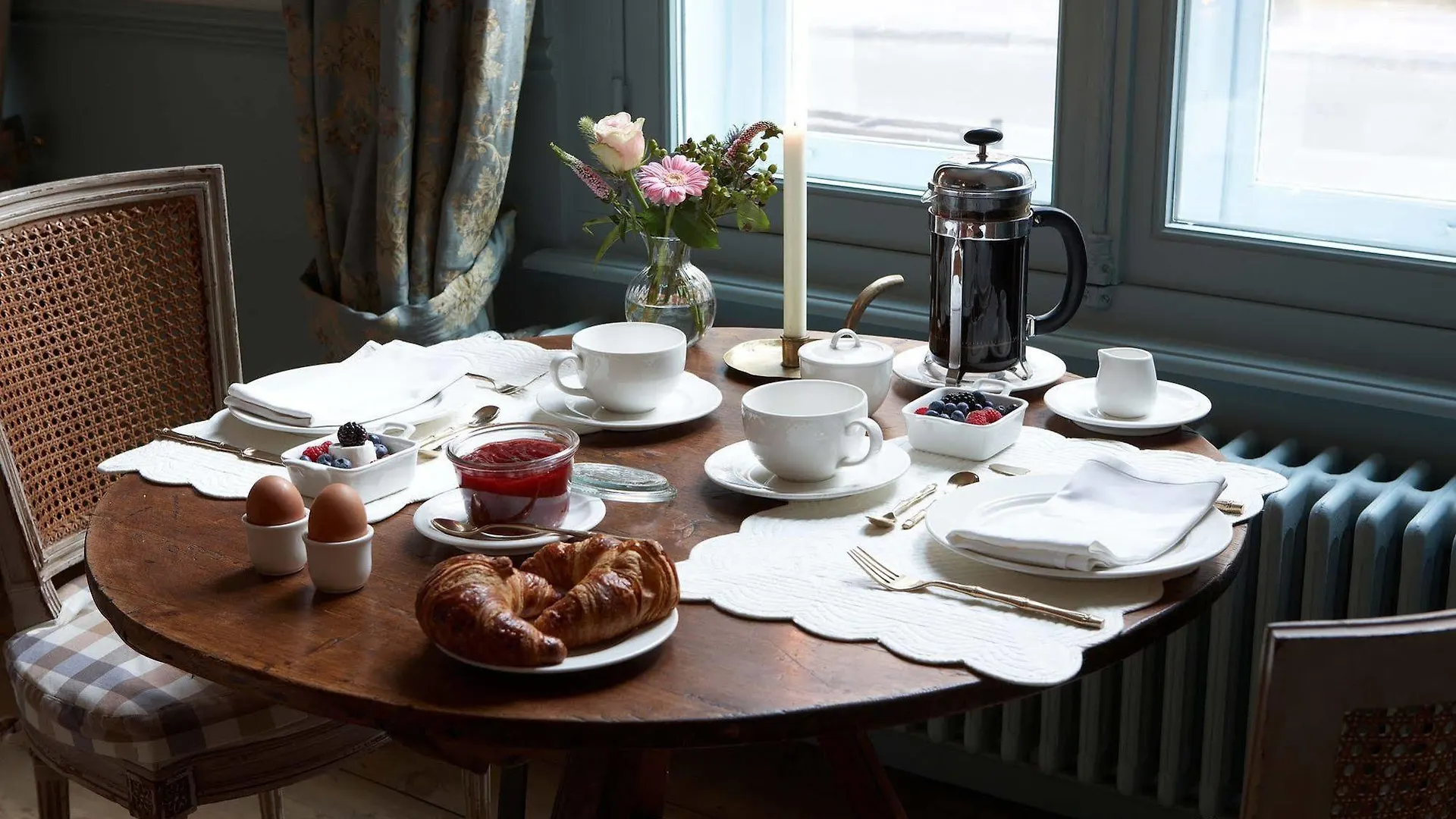 B&B De Corenbloem Luxury Guesthouse - Adults Only 브뤼헤